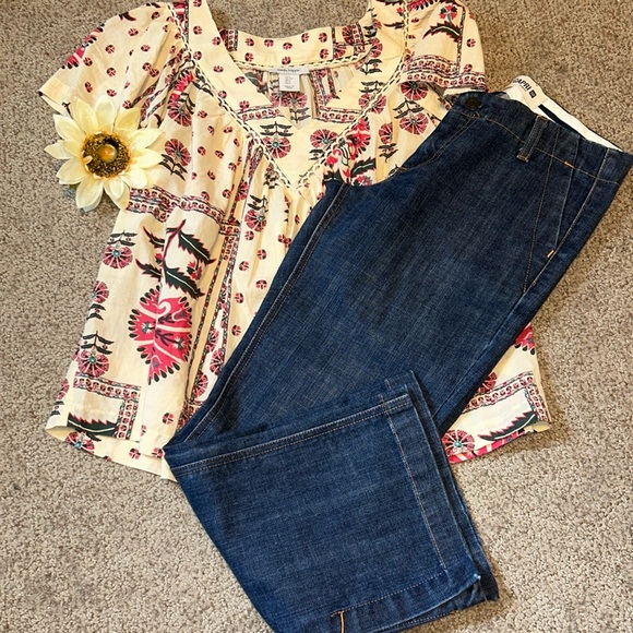 Low Rise GAP Capris - Picture 2 of 7